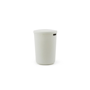 Normann Copenhagen Hide Tvättkorg Krämfärgad