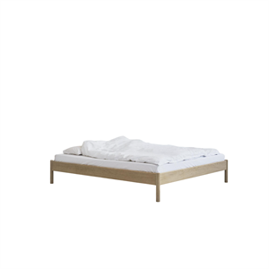 Rye Sleep Alken sängram utan huvudgavel 140x200 tvålbehandlad ek